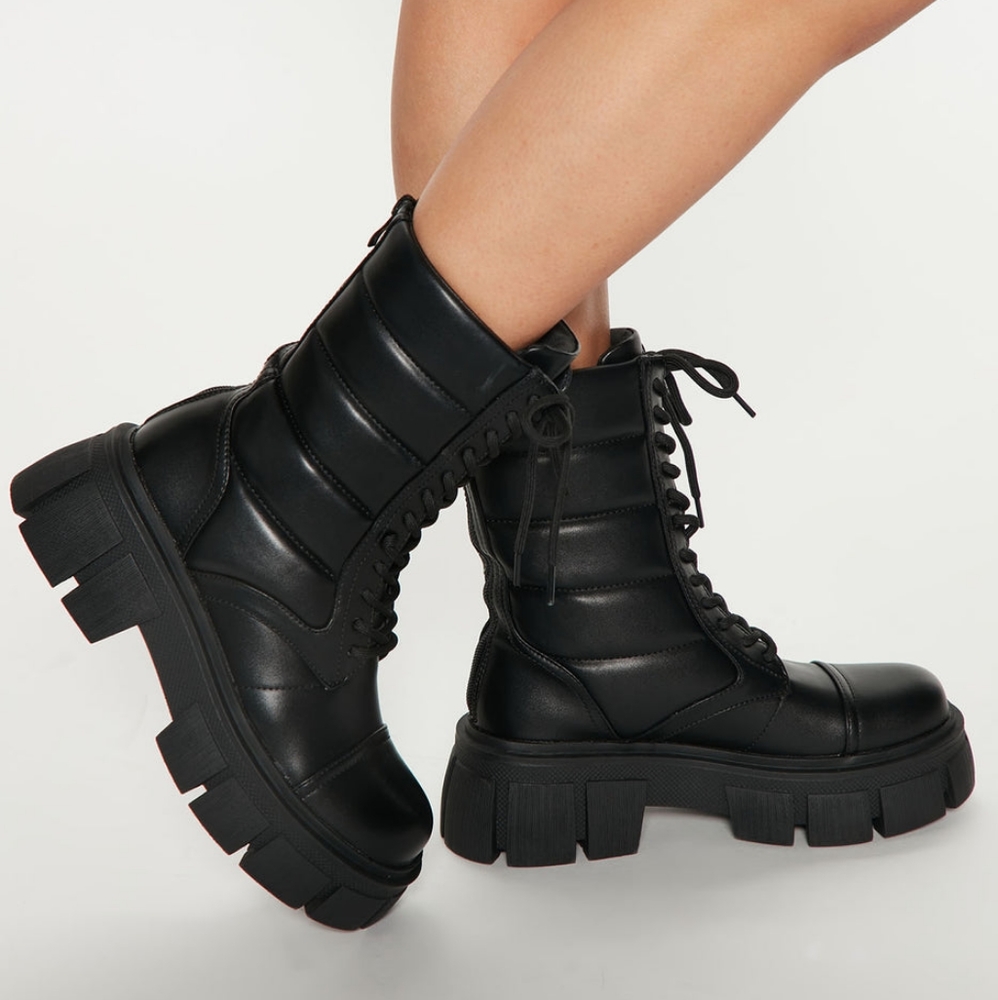 Fashion nova platform moto/combat booties